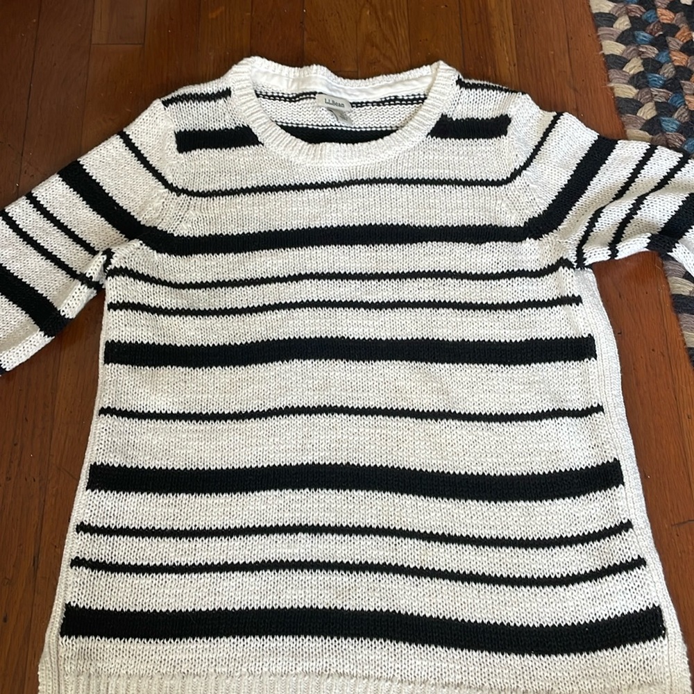 L.L Bean, size small, white and black